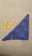 Load image into Gallery viewer, Dog bandana - Blue Flower
