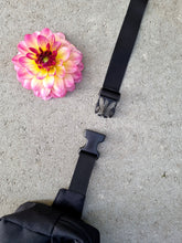 Load image into Gallery viewer, Quick buckles
